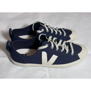 VEJA "Wata II" Low-Top Men's Sneakers Size 10 US / 43 EU / 9 UK/AU New W/O Box